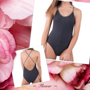 Size L - NWT Juniors' Ribbed Low Back Bodysuit